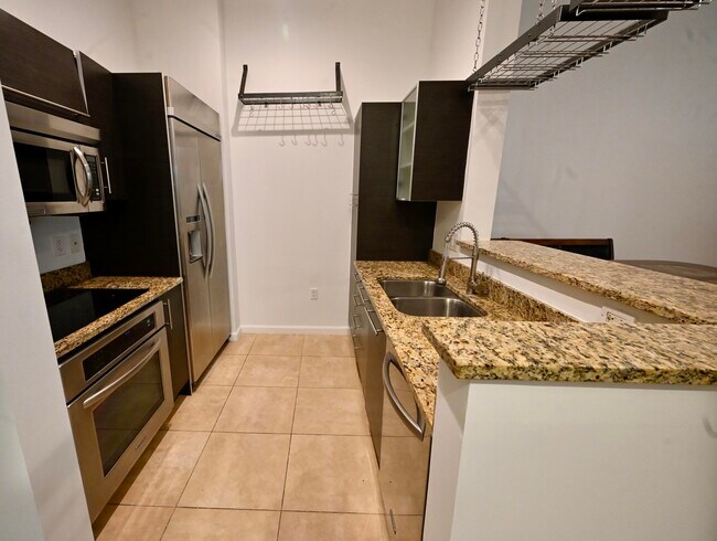 Building Photo - 550 Okeechobee Blvd