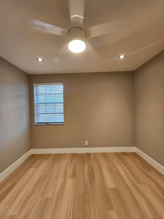 Building Photo - 3190 Leewood Terrace