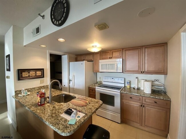 Building Photo - 3851 Boardwalk