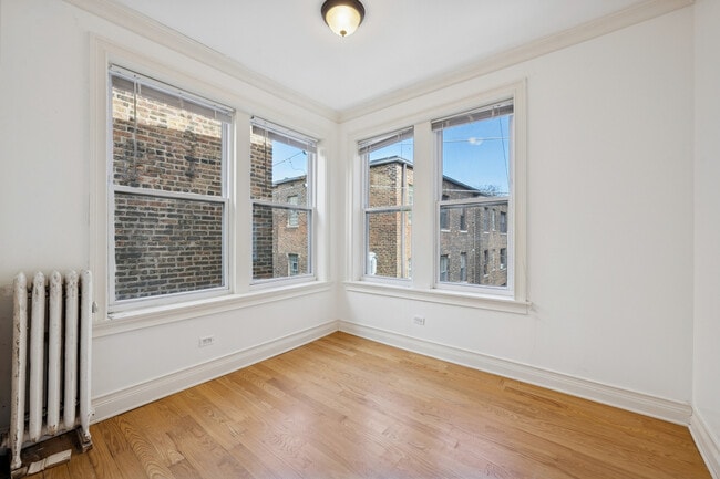 Building Photo - 2315 N Commonwealth Ave