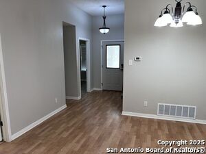 Building Photo - 1658 Lantana Cir