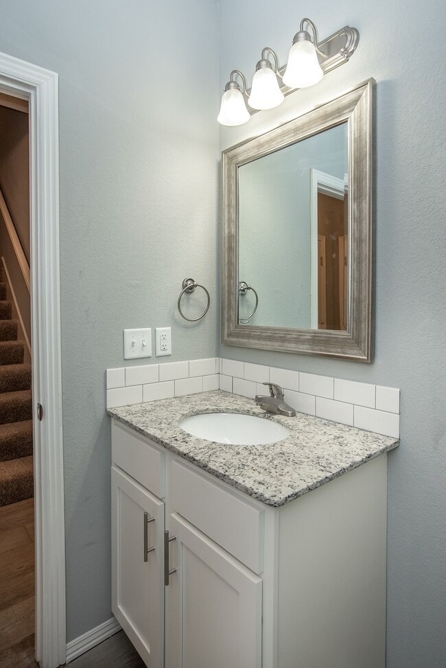 Building Photo - 1324 N Corsica Dr