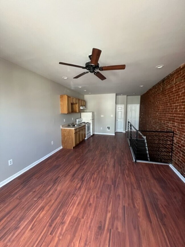 Building Photo - 2022 Buckius St