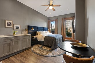 Building Photo - 100 Orchard St