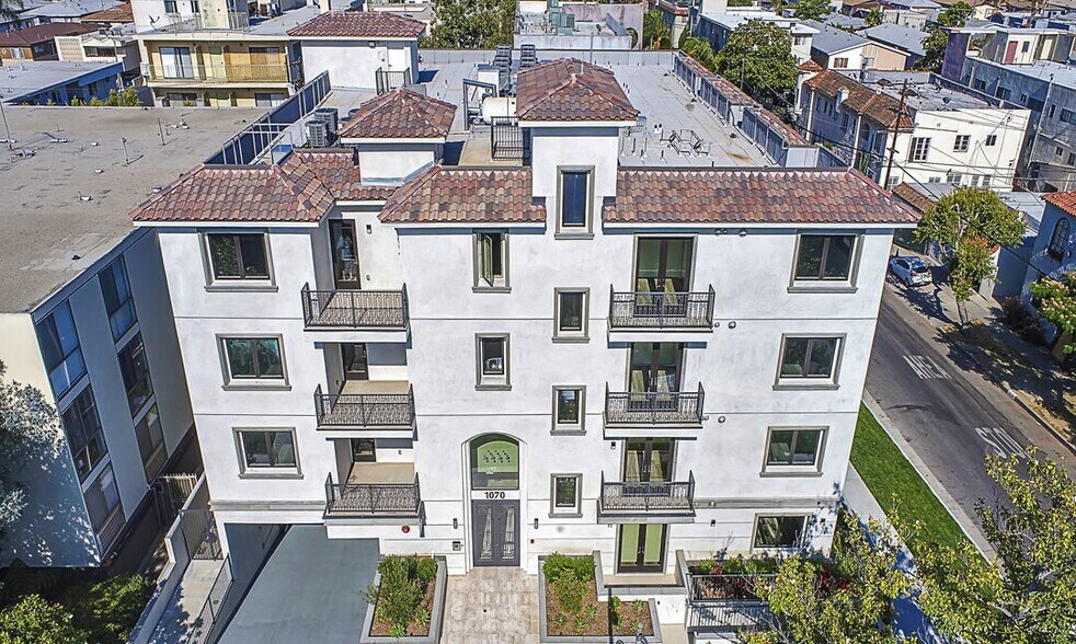 Building Photo - 1070 S Bedford St