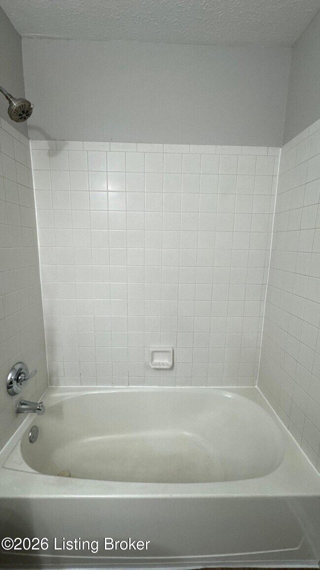 Building Photo - 7421 Spring Run Dr