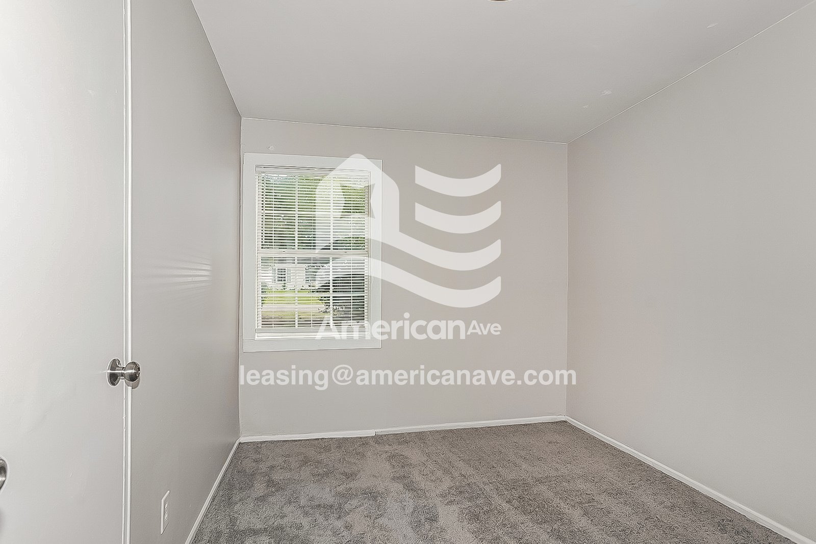 Building Photo - 674 Morton Ave NE