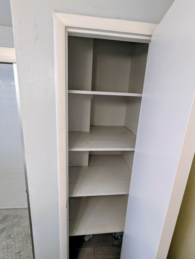 Building Photo - 1340 Dawson Dr