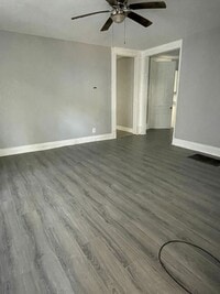 Building Photo - 419 W Howard St