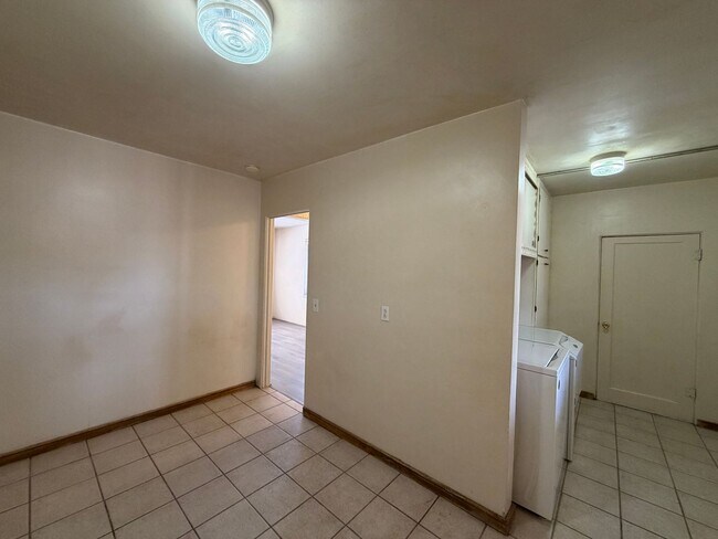 Building Photo - 2 Bedroom Single Story Home Available Near San Mateo Blvd NE & Constitution Ave NE!