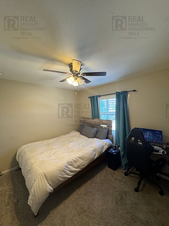 Building Photo - Resort-Style Living in Spencer’s Crossing ...