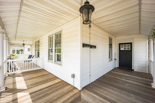 Building Photo - 62 Shrewsbury Ave