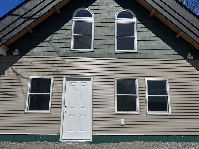 Building Photo - Meadow Woods