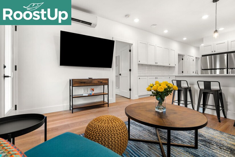 Building Photo - Furnished Bedroom with Private Bath in Jamaica Plain