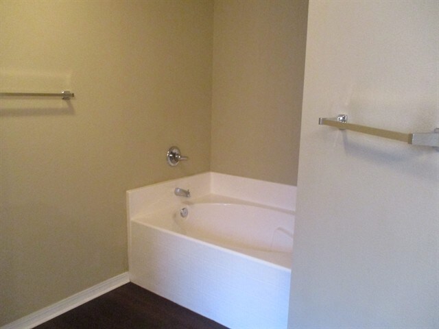 Building Photo - 7319 Bunker Ct