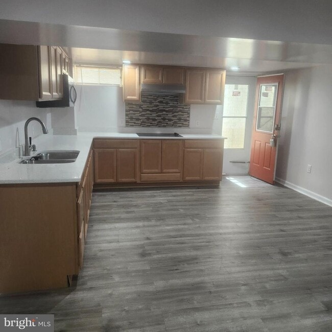 Building Photo - 12505 Kingsview St