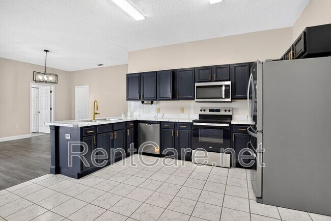 Building Photo - 121 Aurelia Ct