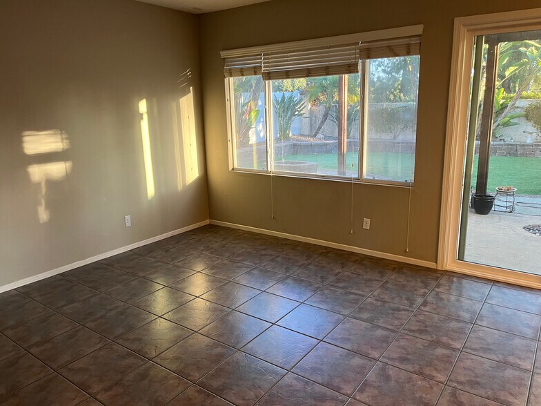 Building Photo - 1239 Calle Fantasia