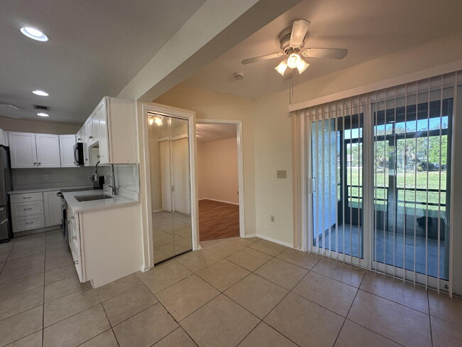 Building Photo - "Updated 3-Bed, 2-Bath home near Highland ...