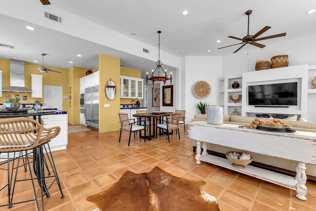 Building Photo - 77440 Calle Ensenada