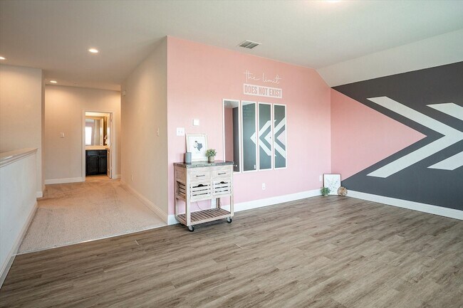 Building Photo - 1202 Alderwood Dr