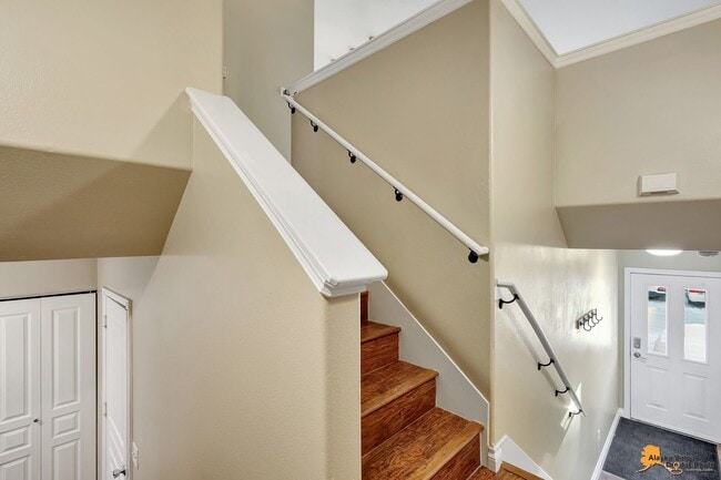 Building Photo - Campbell Four Bedroom Home with Garage