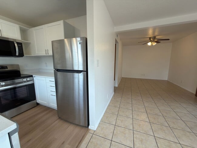 Building Photo - 1307 Rufina Ln