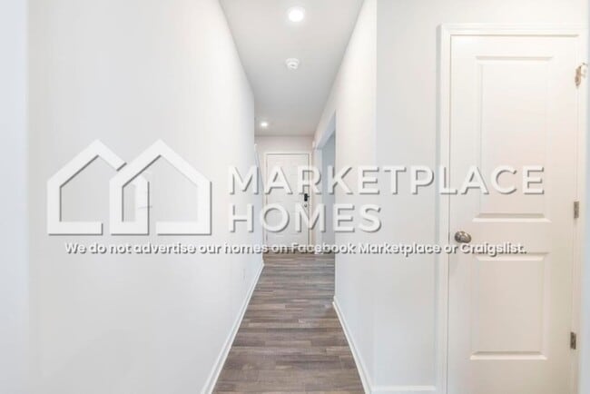 Building Photo - 198 Price Ml Trl