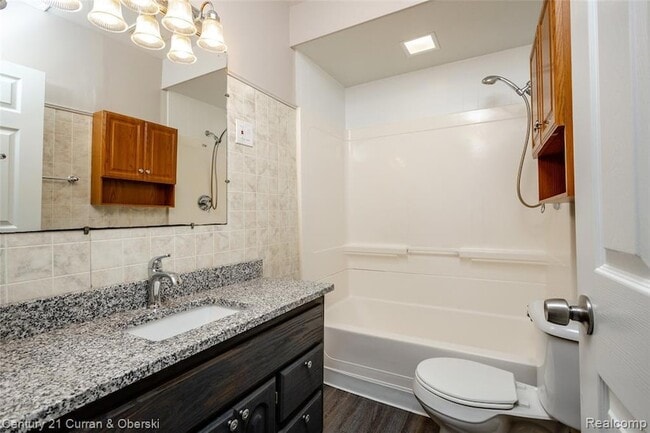 Building Photo - 26361 Parkington St