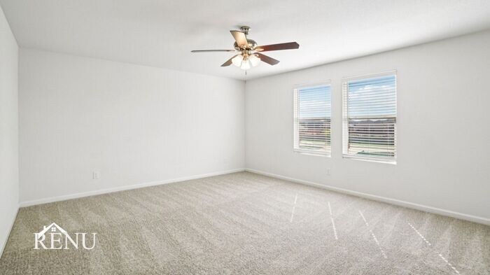 Building Photo - 488 Crestridge Dr