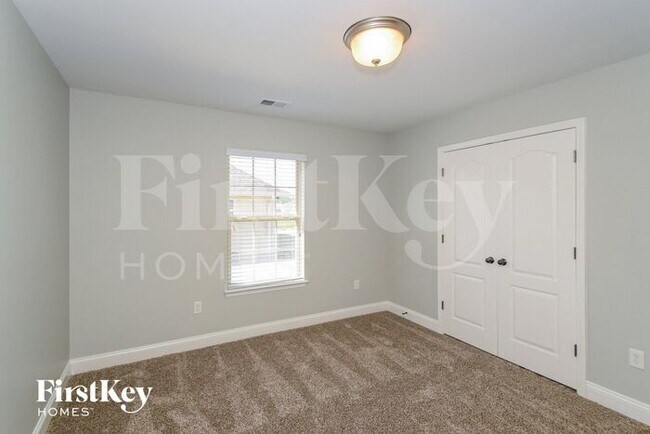 Building Photo - 125 Hidden Trace Ct