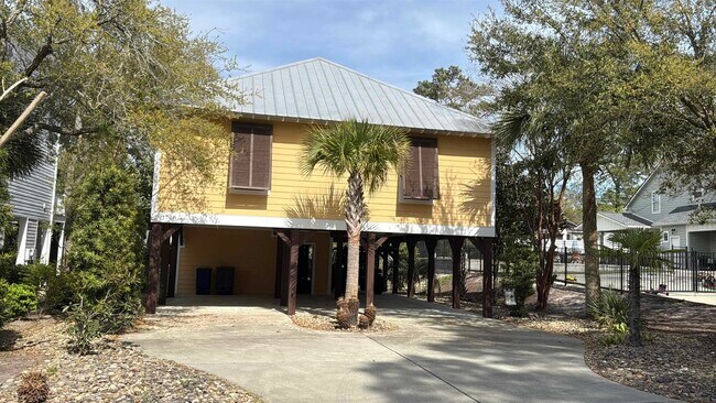 Building Photo - 1708 25th Ave N