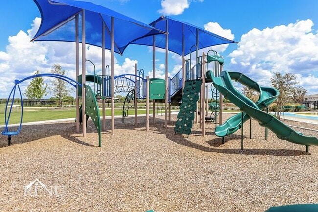 Building Photo - 2942 Jackson Smt