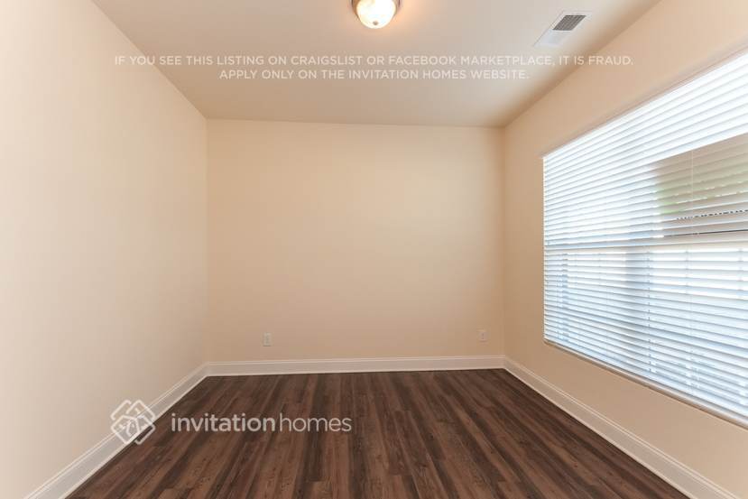 Building Photo - 154 Sassafras Rd