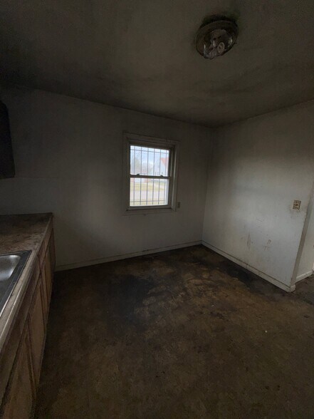 Building Photo - 3221 Burgess St