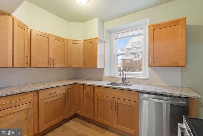 Building Photo - 112 E Township Line Rd