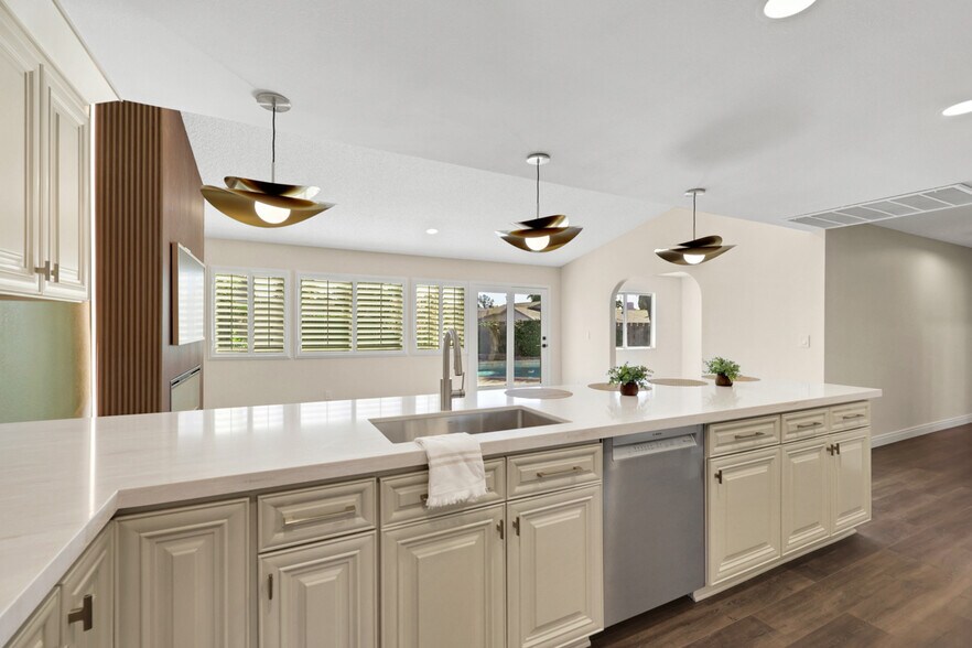 Building Photo - 3212 Moonflower Dr