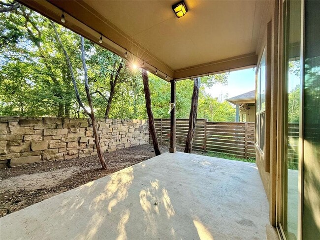 Building Photo - 10911 Hidden Caves Way