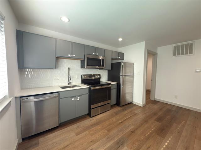 Building Photo - 4526 Munger Ave