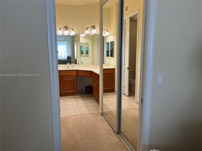 Building Photo - 3500 Oaks Clubhouse Dr