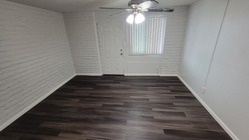 Building Photo - 1940 W University Dr