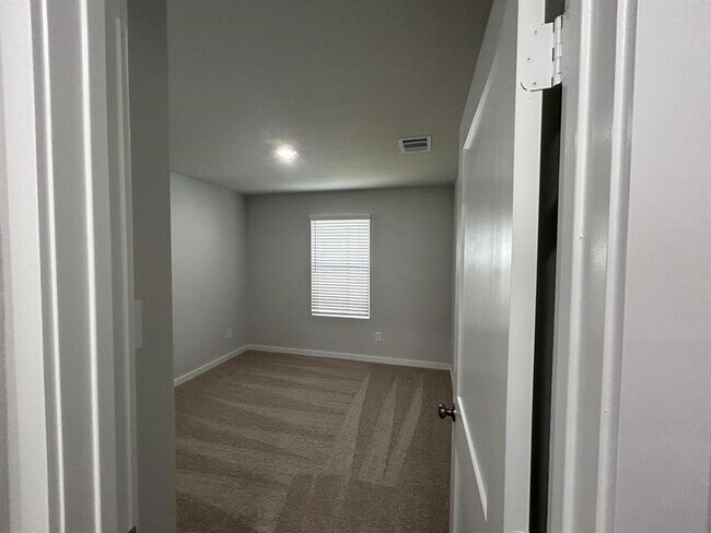 Building Photo - 7850 Alset Dr