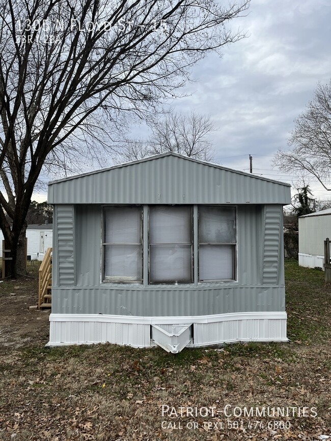 Building Photo - 1305 N Floyd St