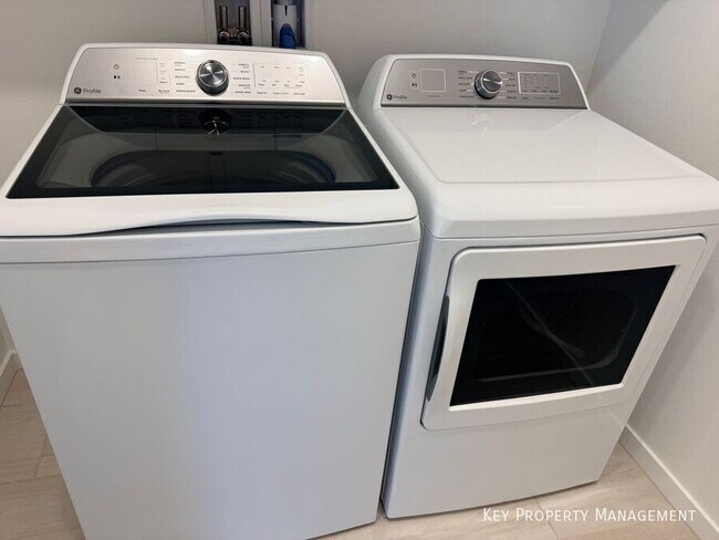 Building Photo - 1512 Maya Xing Ave