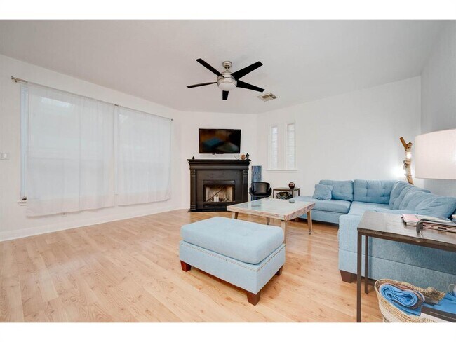 Building Photo - 4032 Dominion Cove