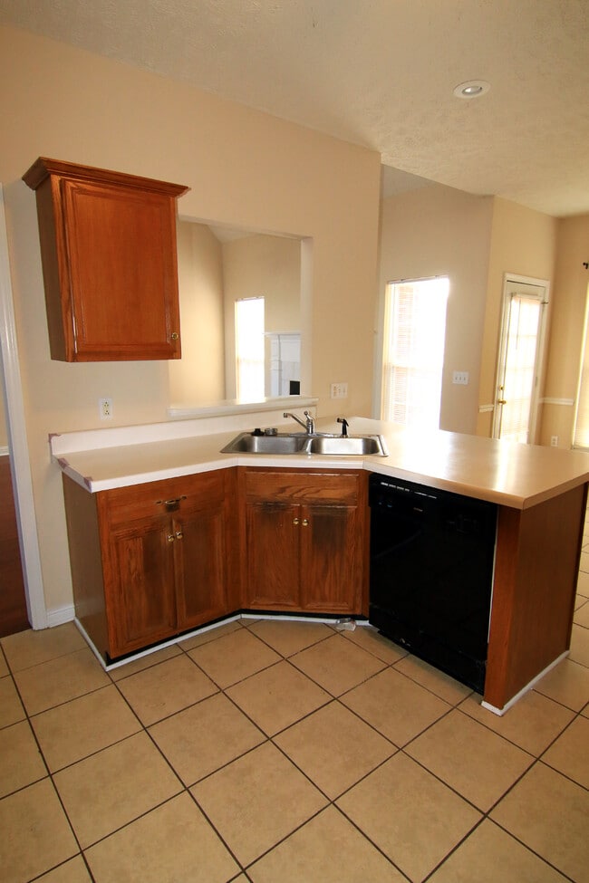 Building Photo - 2123 Moonlite Ct