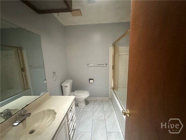 Building Photo - 2217 Bacon Park Dr