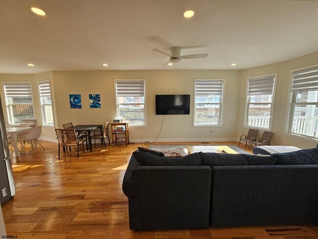 Building Photo - 27 S Little Rock Ave