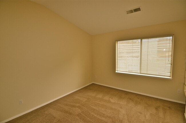 Building Photo - 6909 Rodling Dr