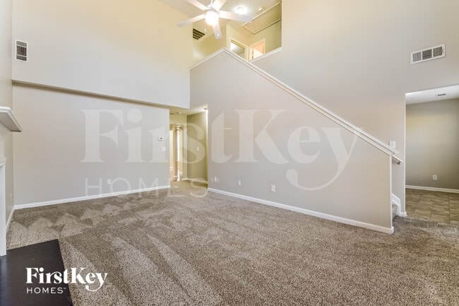 Building Photo - 1429 Gates Cir SE